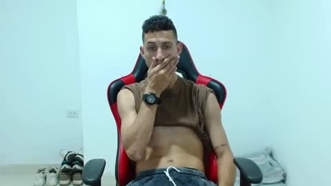 Snapshot of dante_lord chatting on December 6, 11:47 pm Dante online show from December 6, 11:47 pm