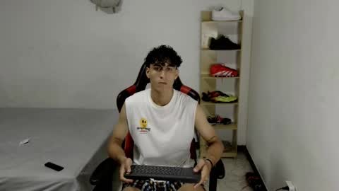 Snapshot of dante_lord chatting on October 16, 5:30 am Dante online show from October 16, 5:30 am