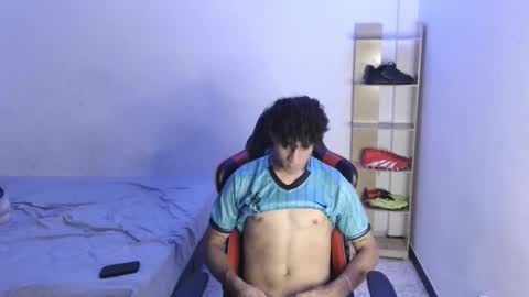 Snapshot of dante_lord chatting on October 19, 10:43 pm Dante online show from October 19, 10:43 pm