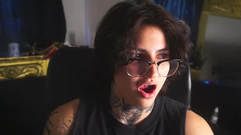 Snapshot of dantecoppolaa chatting on February 18, 2:49 pm Dante coppola online show from February 18, 2:49 pm