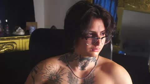 Snapshot of dantecoppolaa chatting on February 21, 3:32 pm Dante coppola online show from February 21, 3:32 pm