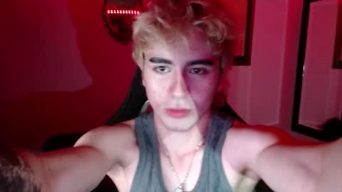 Snapshot of danteobscuro chatting on November 15, 8:00 am danteobscuro online show from November 15, 8:00 am