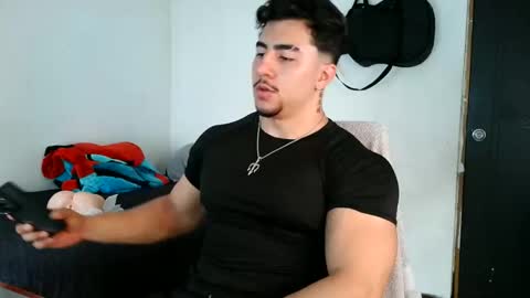 Snapshot of dantevicius chatting on November 11, 7:25 pm Dante Vicius online show from November 11, 7:25 pm