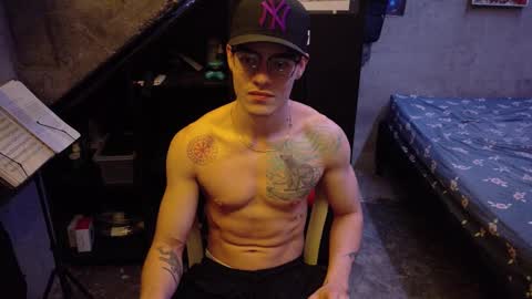 dany_kyng online show from March 20, 5:29 pm