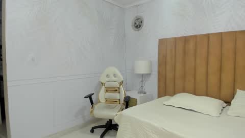 Daphne online show from January 19, 5:28 pm