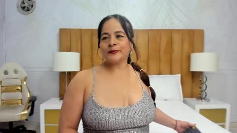 Daphne online show from February 6, 3:06 am