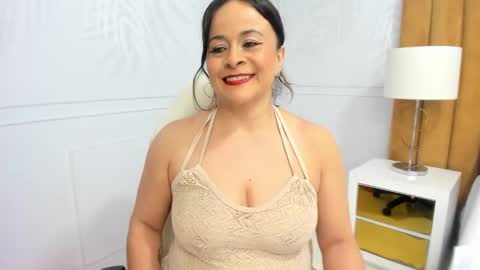 Daphne online show from February 11, 2:25 am