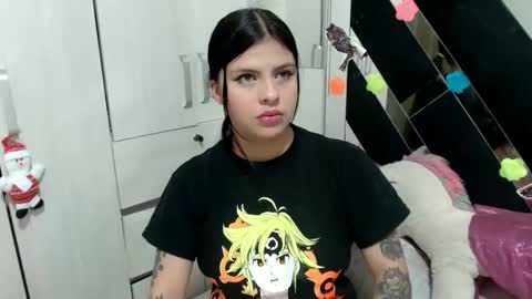 daphne877046 online show from November 19, 7:36 pm