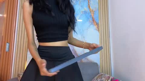 daphne_celestin23_aws online show from September 18, 10:01 pm