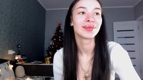 Daphne Darkthorn online show from January 8, 6:48 am