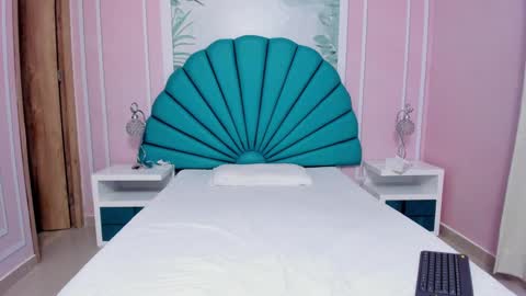 Snapshot of daphne_fox_ chatting on January 5, 2:30 pm Daphne  online show from January 5, 2:30 pm