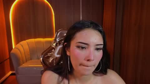daphne_nicole_b online show from May 28, 1:30 pm