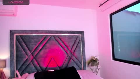 Daphne online show from February 11, 11:32 am