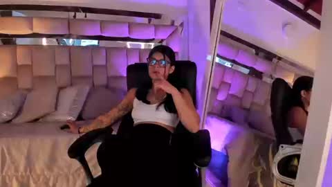 Daphne online show from September 11, 12:38 pm