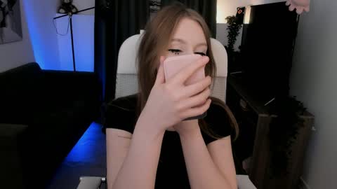 Daria Tate online show from April 5, 9:28 am