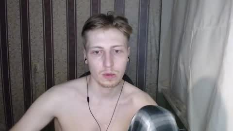 darienlarge online show from February 25, 12:47 am