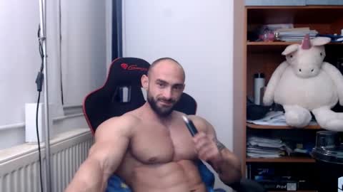 Dario online show from December 4, 9:35 pm