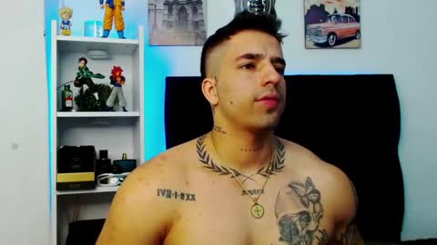 Darius Phoenix  online show from December 2, 10:07 am