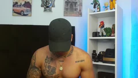 Darius Phoenix  online show from January 5, 7:07 pm