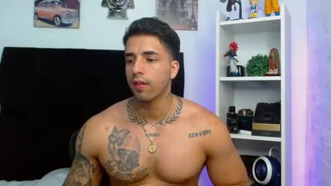 Darius Phoenix  online show from January 25, 12:37 pm