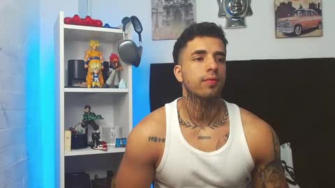 Darius Phoenix  online show from March 10, 3:12 am