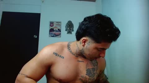 Darius Phoenix  online show from September 9, 7:13 pm