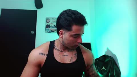 Darius Phoenix  online show from September 16, 8:10 pm