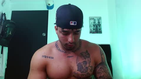 Darius Phoenix  online show from September 23, 7:17 pm