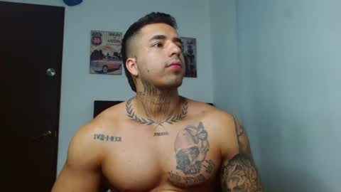 Darius Phoenix  online show from October 2, 10:28 pm