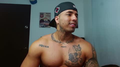 Darius Phoenix  online show from October 3, 9:12 pm