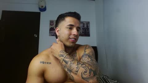 Darius Phoenix  online show from October 15, 10:21 pm