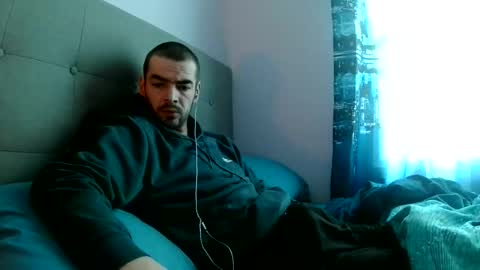 dark377 online show from March 28, 2:27 pm