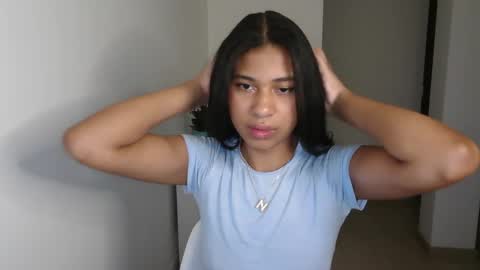 Snapshot of dark_enchantress_ chatting on December 13, 11:50 pm Sofia online show from December 13, 11:50 pm