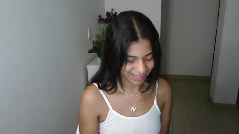 Snapshot of dark_enchantress_ chatting on February 15, 4:03 am Sofia online show from February 15, 4:03 am