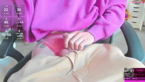 dark greens online show from April 7, 10:15 am