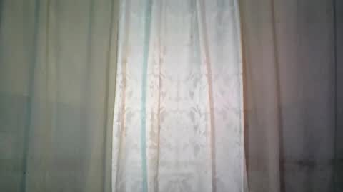 Snapshot of dark_hurohuro19 chatting on February 17, 12:32 am LIANNA online show from February 17, 12:32 am