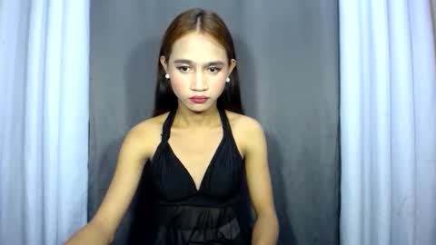 Snapshot of dark_hurohuro19 chatting on November 13, 2:43 am LIANNA online show from November 13, 2:43 am