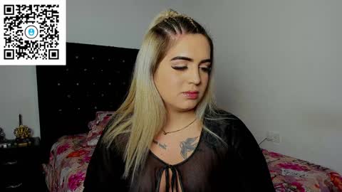 Snapshot of darkangelsxx chatting on January 18, 12:46 am dannaxlove online show from January 18, 12:46 am