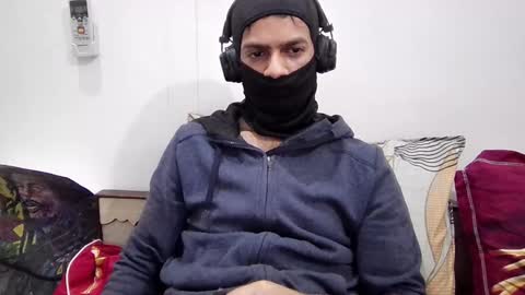 Snapshot of darkbud03 chatting on November 6, 6:42 pm just a guy online show from November 6, 6:42 pm