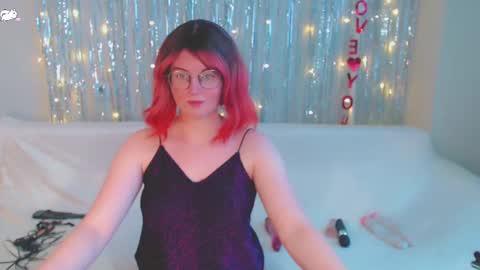 Kelly online show from January 13, 9:19 am