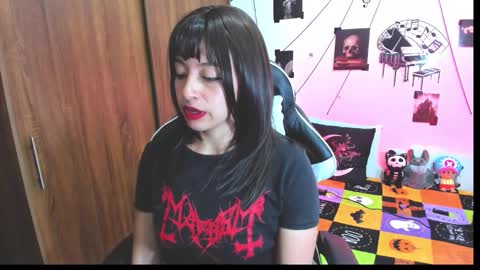 Snapshot of darkkittenuwu chatting on November 29, 8:12 pm Hi Im Yuri independent modelhelp me get my 111 hands upuwu online show from November 29, 8:12 pm