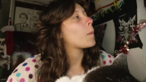 Snapshot of darkness_joones chatting on December 3, 11:46 pm Darkness online show from December 3, 11:46 pm