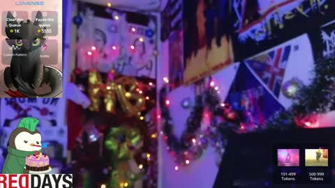Snapshot of darkness_joones chatting on December 18, 1:48 am Darkness online show from December 18, 1:48 am