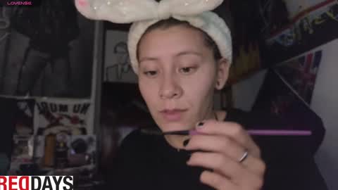 Snapshot of darkness_joones chatting on January 22, 12:59 am Darkness online show from January 22, 12:59 am