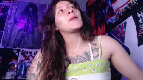 Snapshot of darkness_joones chatting on February 7, 1:15 am Darkness online show from February 7, 1:15 am