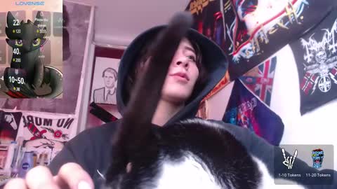 Snapshot of darkness_joones chatting on February 25, 9:13 pm Darkness online show from February 25, 9:13 pm