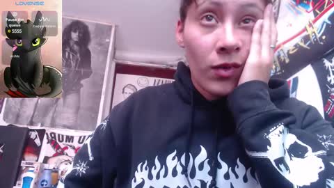 Snapshot of darkness_joones chatting on February 27, 9:25 pm Darkness online show from February 27, 9:25 pm
