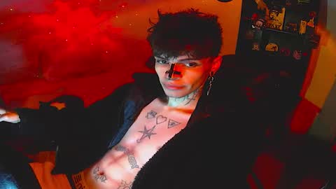 Snapshot of darkness_prince_x chatting on October 18, 9:10 am online show from October 18, 9:10 am