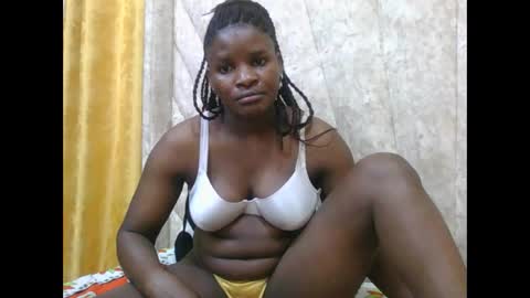 Snapshot of darknipples2 chatting on October 7, 2:20 am SHANICE online show from October 7, 2:20 am