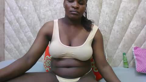 Snapshot of darknipples2 chatting on November 24, 1:16 am SHANICE online show from November 24, 1:16 am